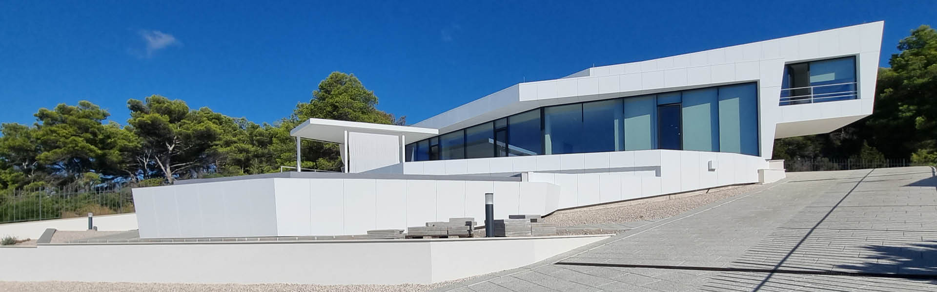 Kerrock in exterior applications: from façades to entrance portals